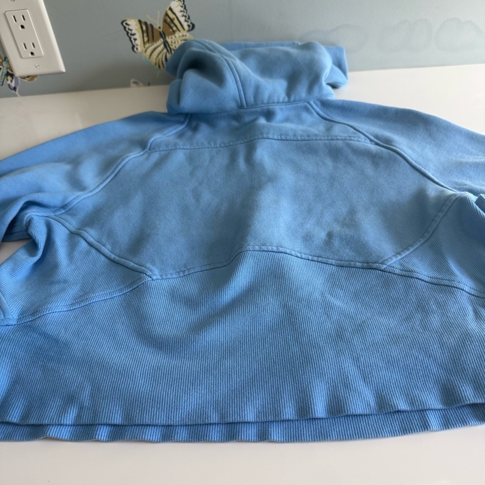 Lululemon Athletica Blue Women's Hoodie - Picture 7 of 7